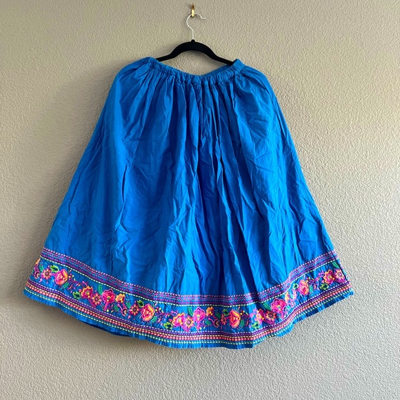 Dresses & Skirts - MIDI skirt